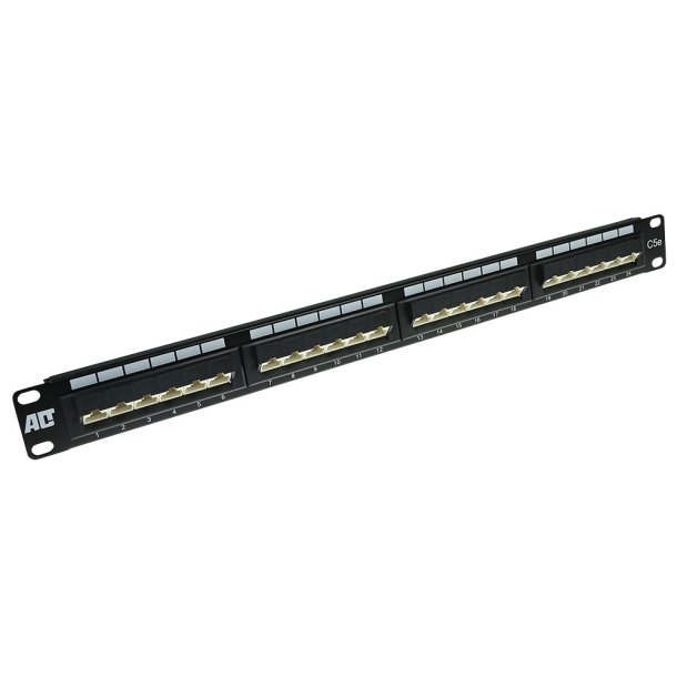 ACT Patchpanel CAT5E unshielded 24 ports 45°