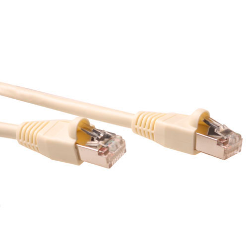 ACT Ivory 1 meter SF/UTP CAT5E patch cable snagless with RJ45 connectors